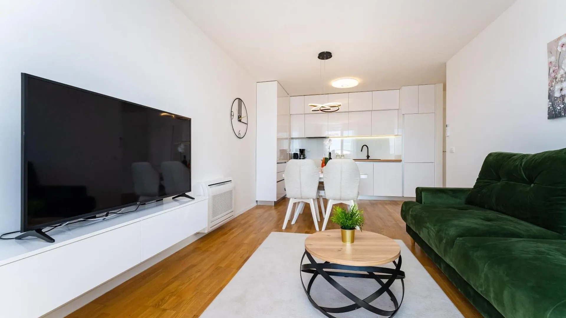 Dalmatian Breeze Apartment Brodarica