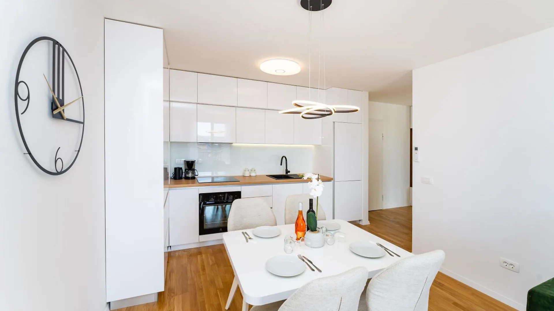 Dalmatian Breeze Apartment Brodarica  Croatia