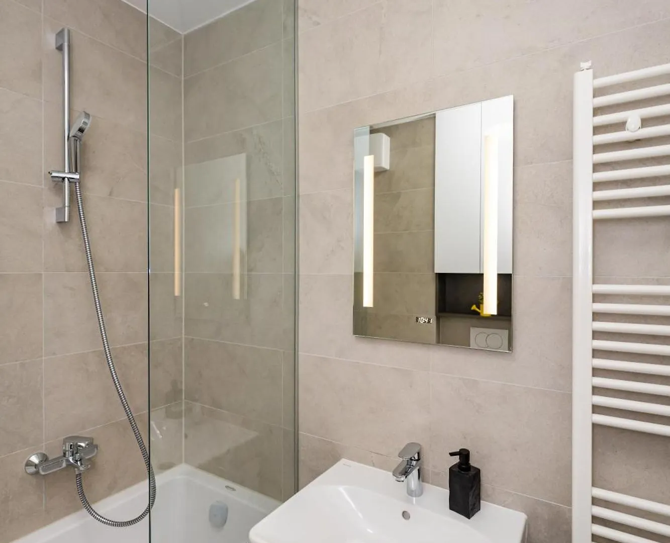 Dalmatian Breeze Apartment Brodarica