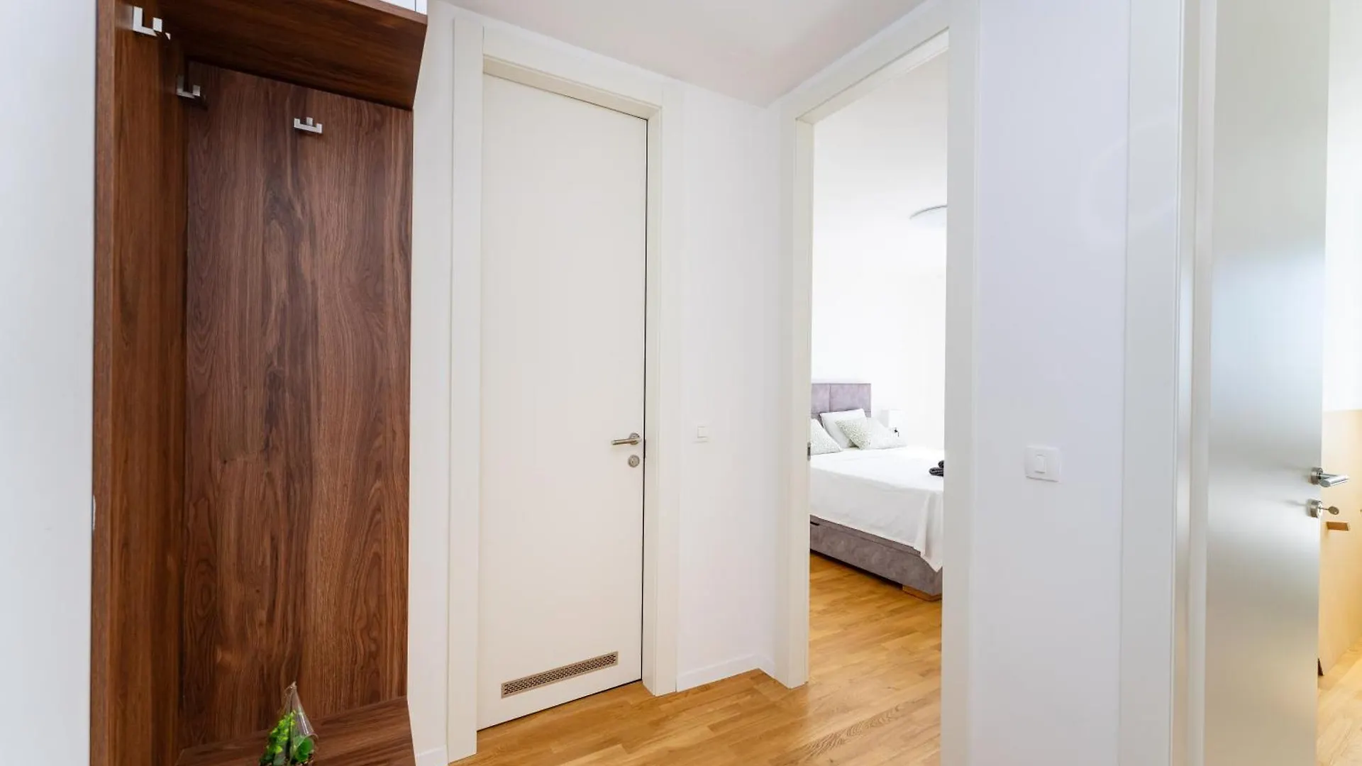 Dalmatian Breeze Apartment Brodarica  Croatia