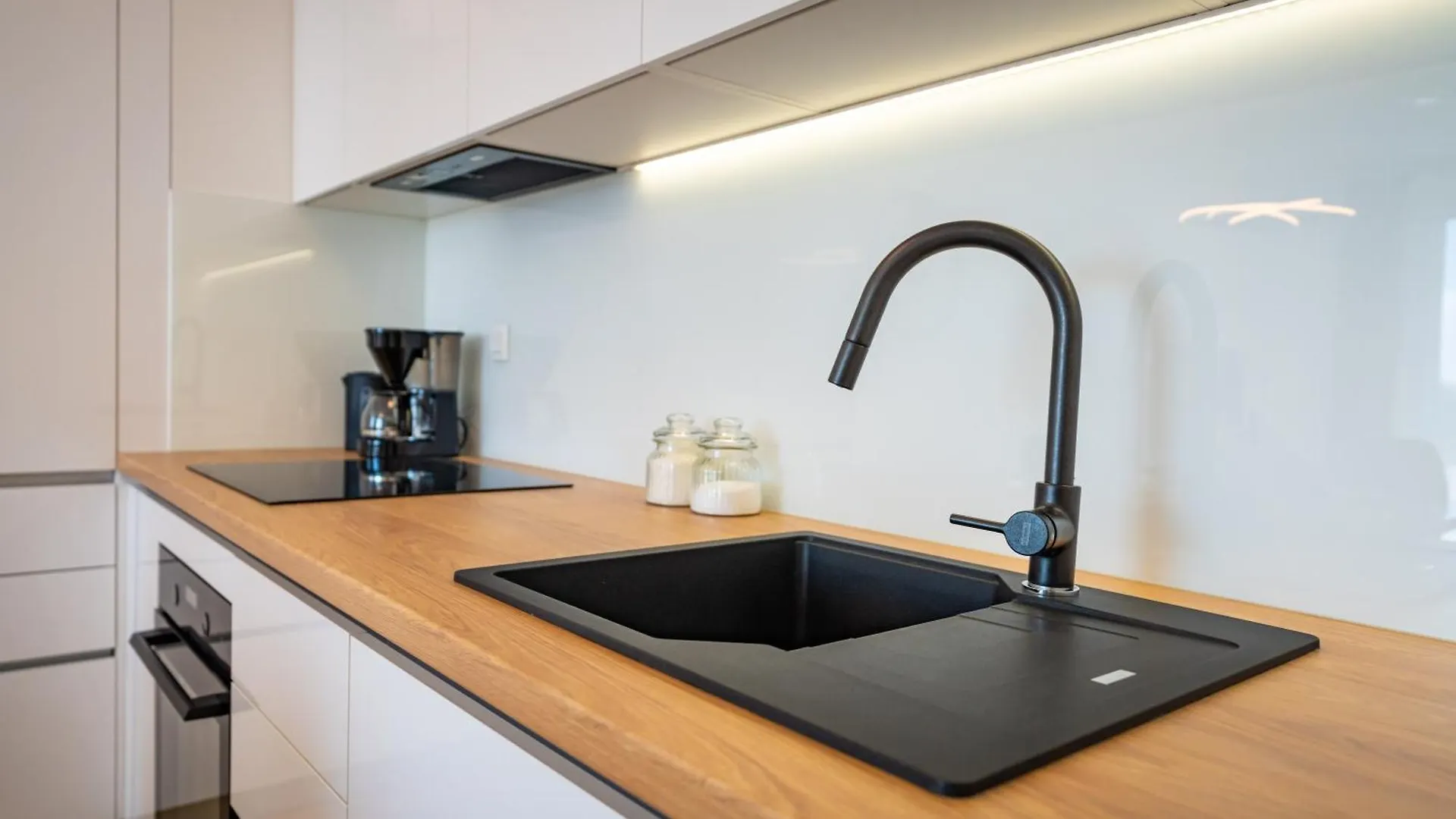 Dalmatian Breeze Apartment Brodarica