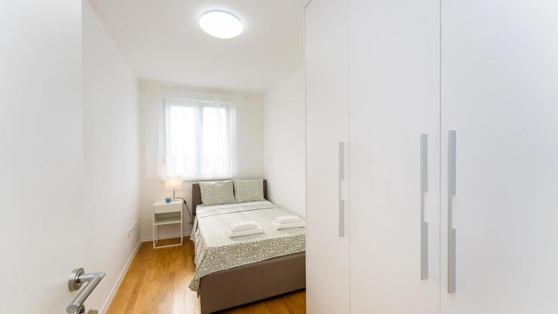 Dalmatian Breeze Apartment Brodarica